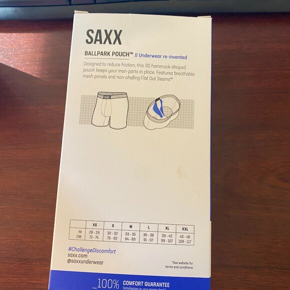 Saxx VIBE 2 pack Christmas Boxer Briefs "Kiss Off & Black" - Picture 3 of 3